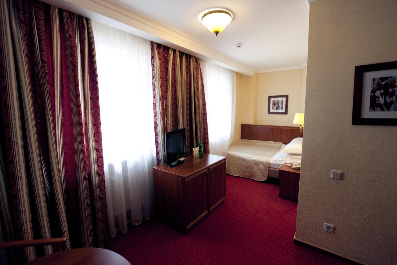 Delice Hotell Lviv Rum bild